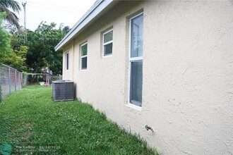 232 NW 9th St in Pompano Beach, FL - Building Photo - Building Photo