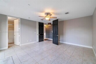 407 SE 13th St in Fort Lauderdale, FL - Building Photo - Building Photo