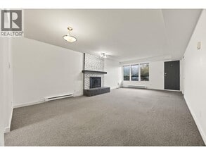 275 Orwell St in North Vancouver, BC - Building Photo - Building Photo