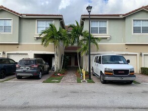 9057 Preston Pl in Tamarac, FL - Building Photo - Building Photo