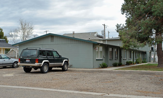 2008 Walnut St Apartamentos