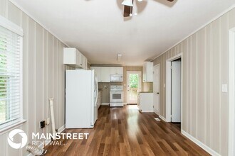 8198 Spillers Dr SW in Covington, GA - Foto de edificio - Building Photo