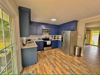 property at 1101 Broad Creek Rd