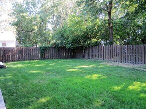 376 S Pierson Ave in New Richmond, WI - Building Photo - Building Photo
