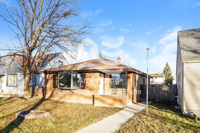 4258 N 63rd St in Milwaukee, WI - Building Photo - Building Photo