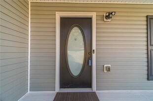 583 Embassy Walk in Winder, GA - Building Photo