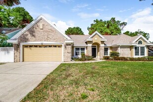 1230 Glenmore Dr in Apopka, FL - Building Photo