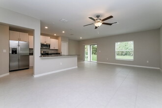 7312 Spring Snowflake Ave, Unit 6 in Tampa, FL - Building Photo - Building Photo