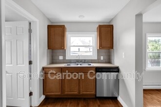 84 Crane St in Depew, NY - Building Photo - Building Photo