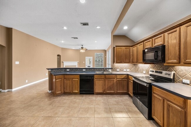 property at 7206 Hollow Field Ln