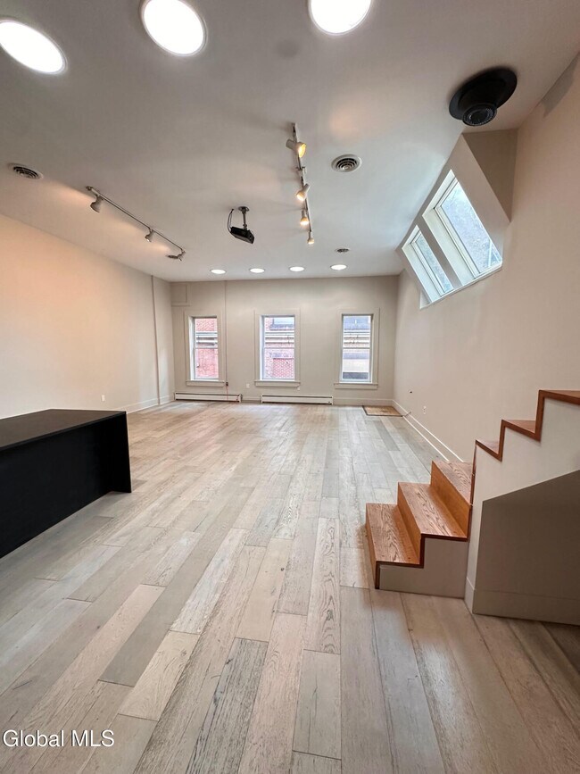 53 3rd St in Troy, NY - Building Photo - Building Photo