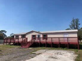 340 S Jinete St in Clewiston, FL - Building Photo