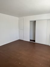 38572 10th Pl E in Palmdale, CA - Foto de edificio - Building Photo
