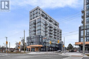 7439 Kingston Rd in Toronto, ON - Building Photo