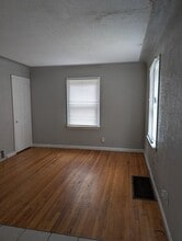 12084 Vaughan St in Detroit, MI - Building Photo - Building Photo