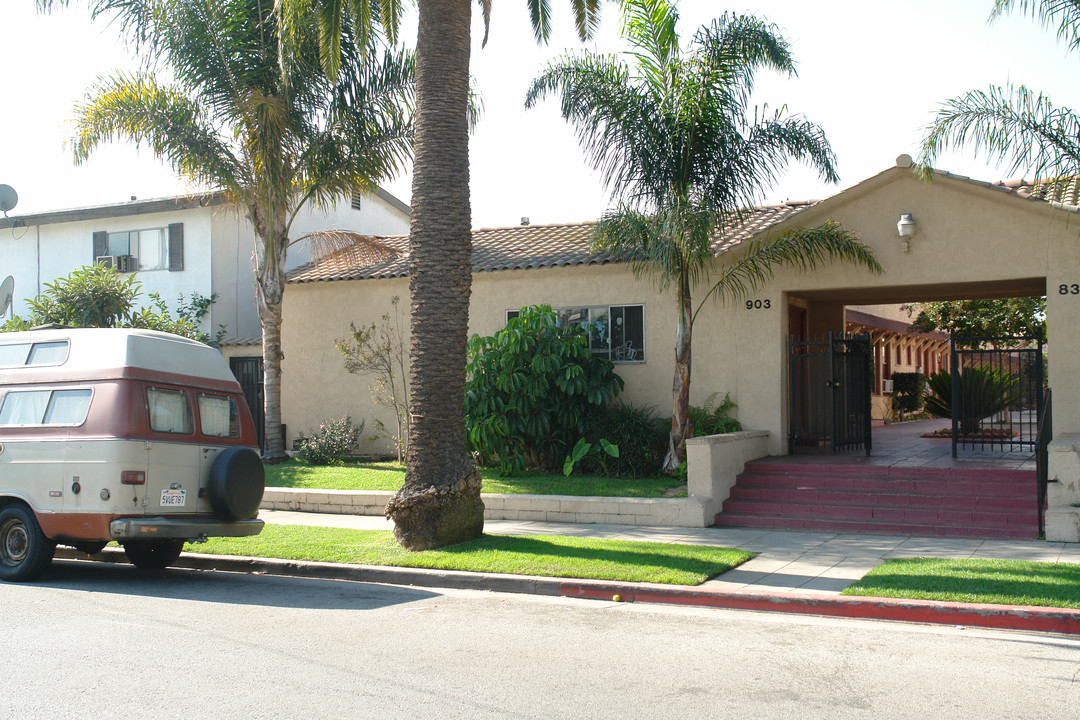 903 Mariposa St in Glendale, CA - Building Photo