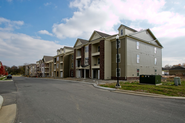 Hamilton Station Phase II in Lebanon, TN - Foto de edificio - Building Photo