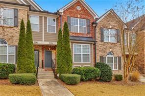 7039 Bayrose Cir in East Point, GA - Building Photo