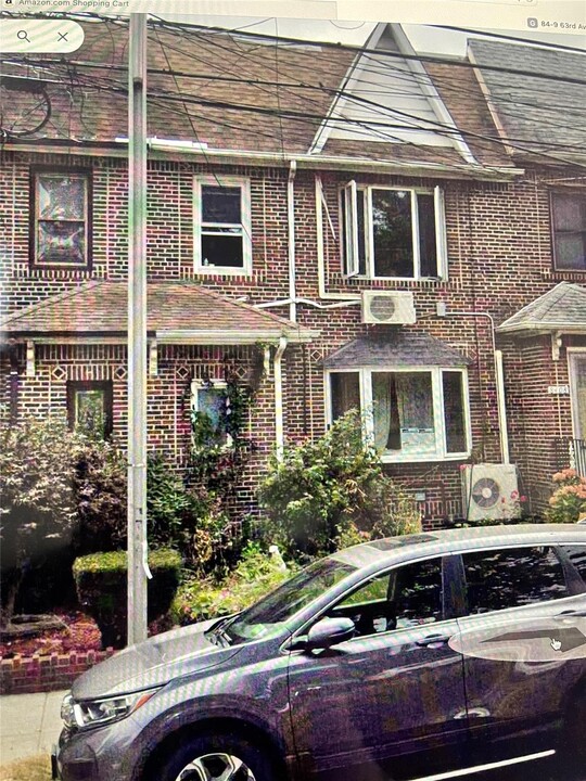 84-10-84-63 63rd Ave in Queens, NY - Building Photo