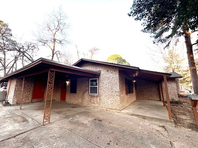 3038 Meadow Ave in Shreveport, LA - Building Photo - Building Photo