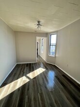 481 Central Ave in Jersey City, NJ - Building Photo - Building Photo