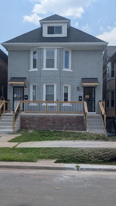 1429-1431 W Euclid St in Detroit, MI - Building Photo