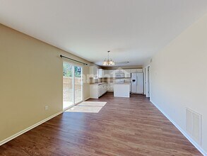 1135 Legend Oak Dr in Fountain, CO - Foto de edificio - Building Photo