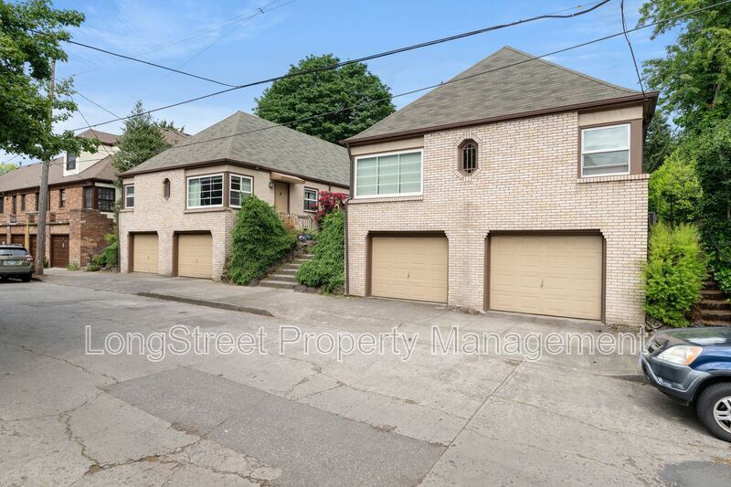 130 SE 31st Ave in Portland, OR - Building Photo