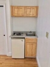 248 Newbury St, Unit 11 in Boston, MA - Foto de edificio - Building Photo