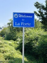 302 Shoreacres Blvd in Shoreacres, TX - Building Photo