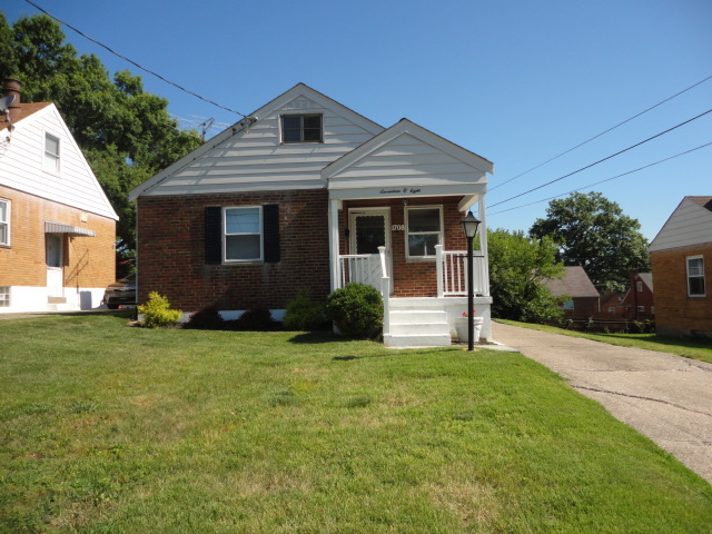 1708 Norcol Ln in Cincinnati, OH - Foto de edificio