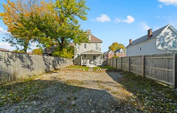 873 E Livingston Ave in Columbus, OH - Building Photo - Building Photo