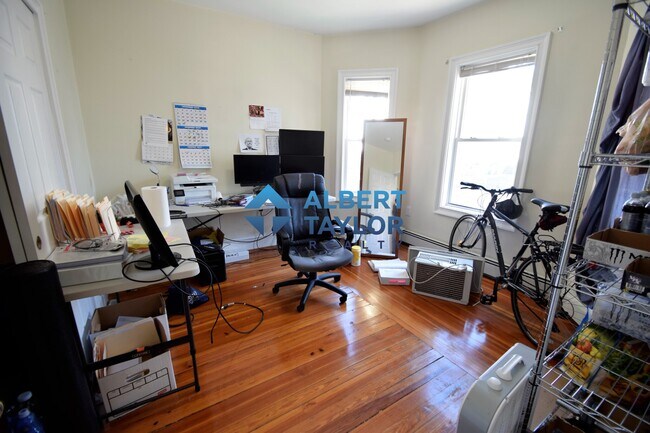 9 Winter Hill Rd, Unit 1