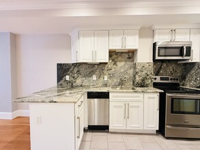 367 Beacon St, Unit GR in Boston, MA - Building Photo - Building Photo