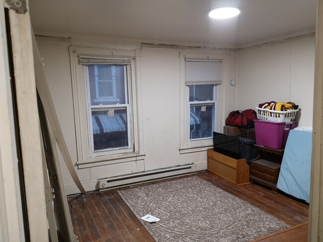 827 Laufer St in Bethlehem, PA - Building Photo - Building Photo