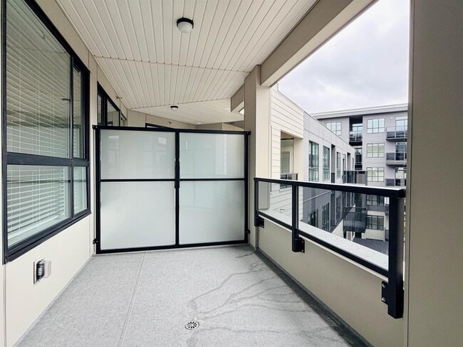 15733 85 Ave in Surrey, BC - Building Photo - Building Photo