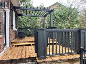 115 Raglan St in Newmarket, ON - Building Photo - Building Photo