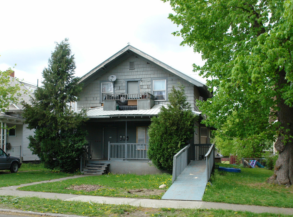 1024 W Mansfield Ave in Spokane, WA - Building Photo