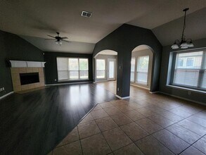 633 Grayson Ln in Lake Dallas, TX - Building Photo - Building Photo