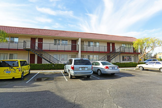 Villa Corona Apartments in Las Vegas, NV - Foto de edificio - Building Photo