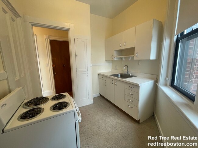 504 Beacon St in Boston, MA - Building Photo - Building Photo