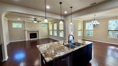 12300 Terraza Cir in Austin, TX - Building Photo - Building Photo