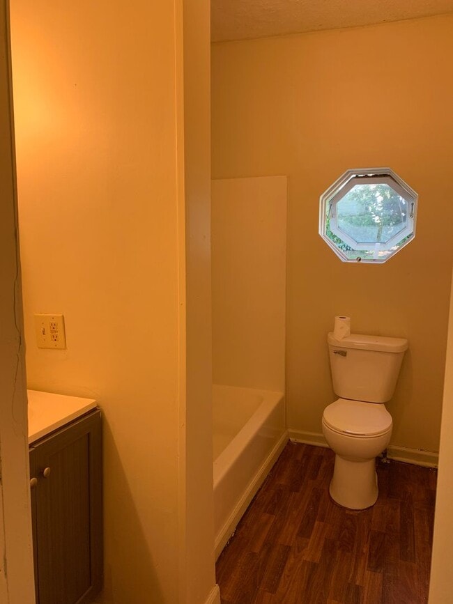 822 Foote St in Jackson, MI - Building Photo - Building Photo