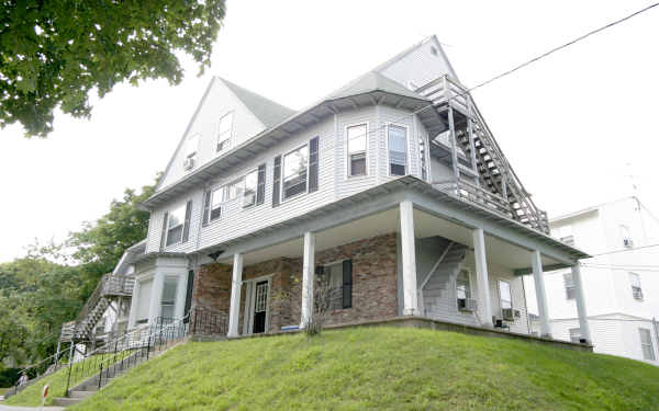 499 Haverhill St in Lawrence, MA - Foto de edificio