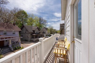 1317 Forest Ct in Ann Arbor, MI - Building Photo