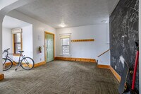 118 Woodmere Ave in East Lansing, MI - Building Photo - Interior Photo