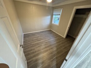 342 W 10th St, Unit 1 in Pittsburg, CA - Building Photo - Building Photo