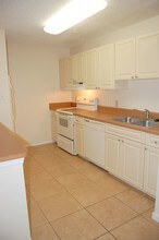 9481 Highland Oak Dr-Unit -1803 in Tampa, FL - Foto de edificio - Building Photo