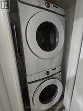 9 Bruce Beer Dr in Brampton, ON - Building Photo - Building Photo