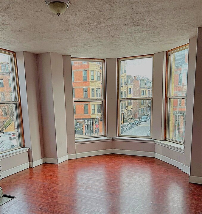 537 Columbus Ave, Unit 2 in Boston, MA - Building Photo